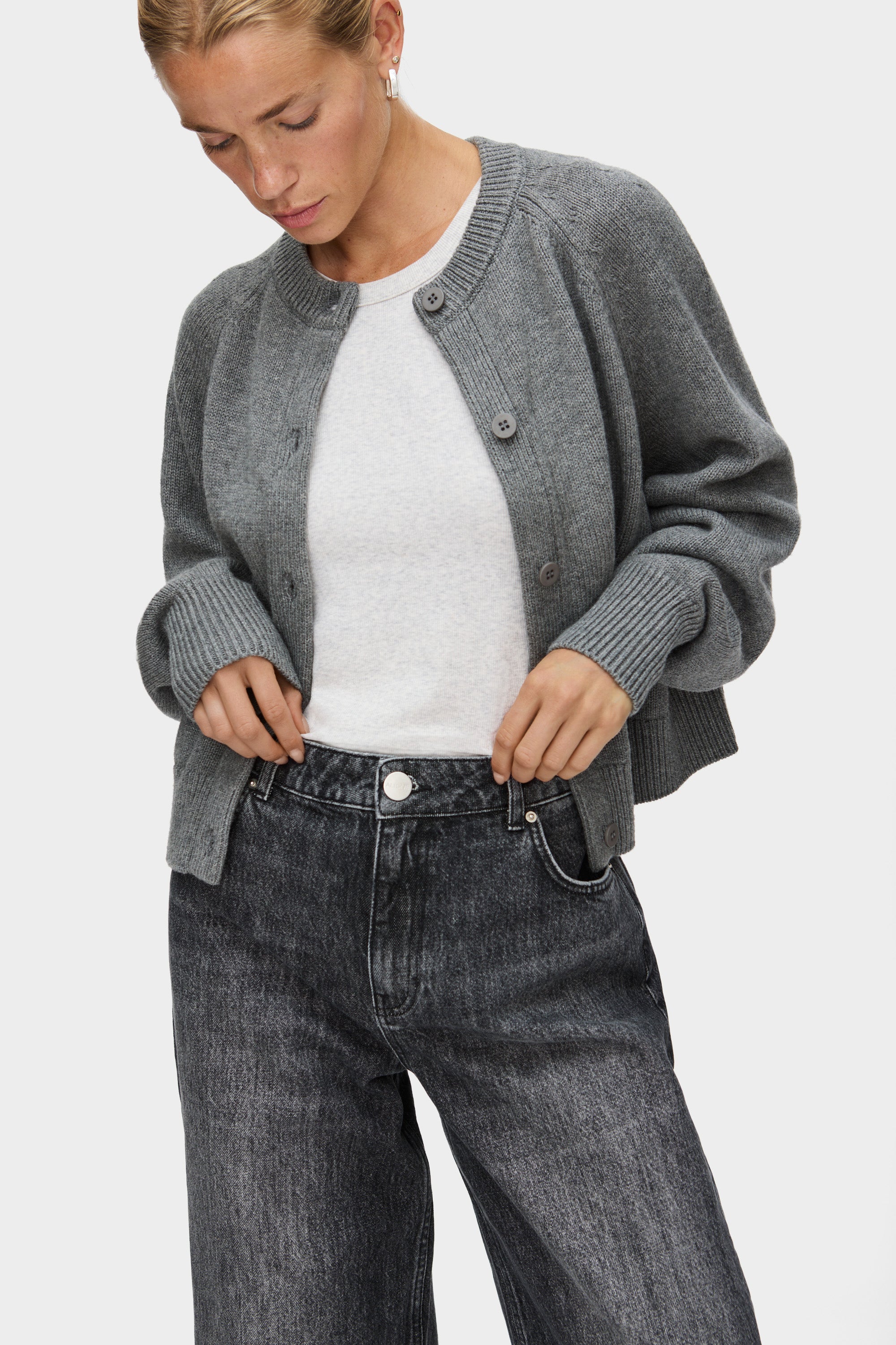 ALIGNE Knitted Cardigan - Grey | Tania