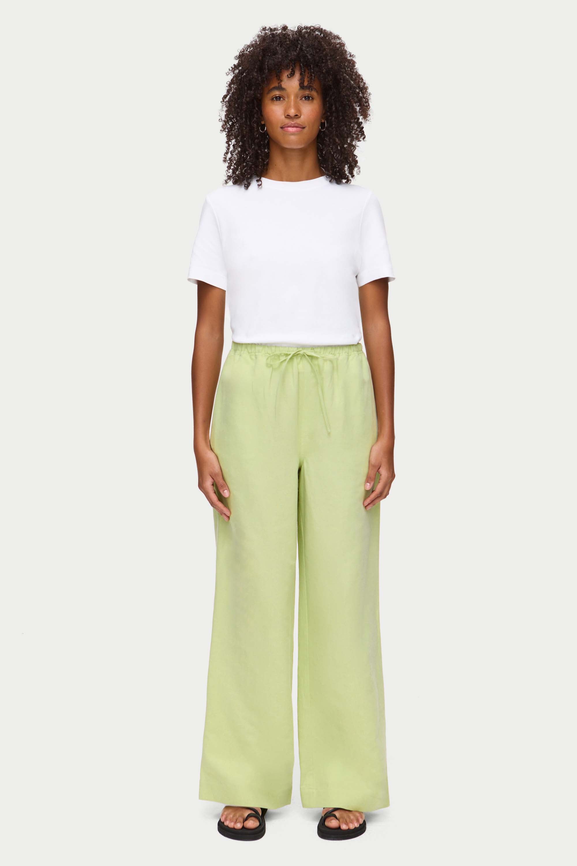 ALIGNE Elasticated Trouser - Green | Alara