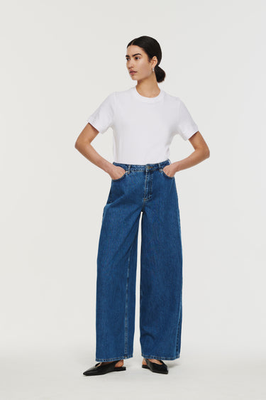 Jacinda | Wide Leg Jeans in Mid Wash | ALIGNE
