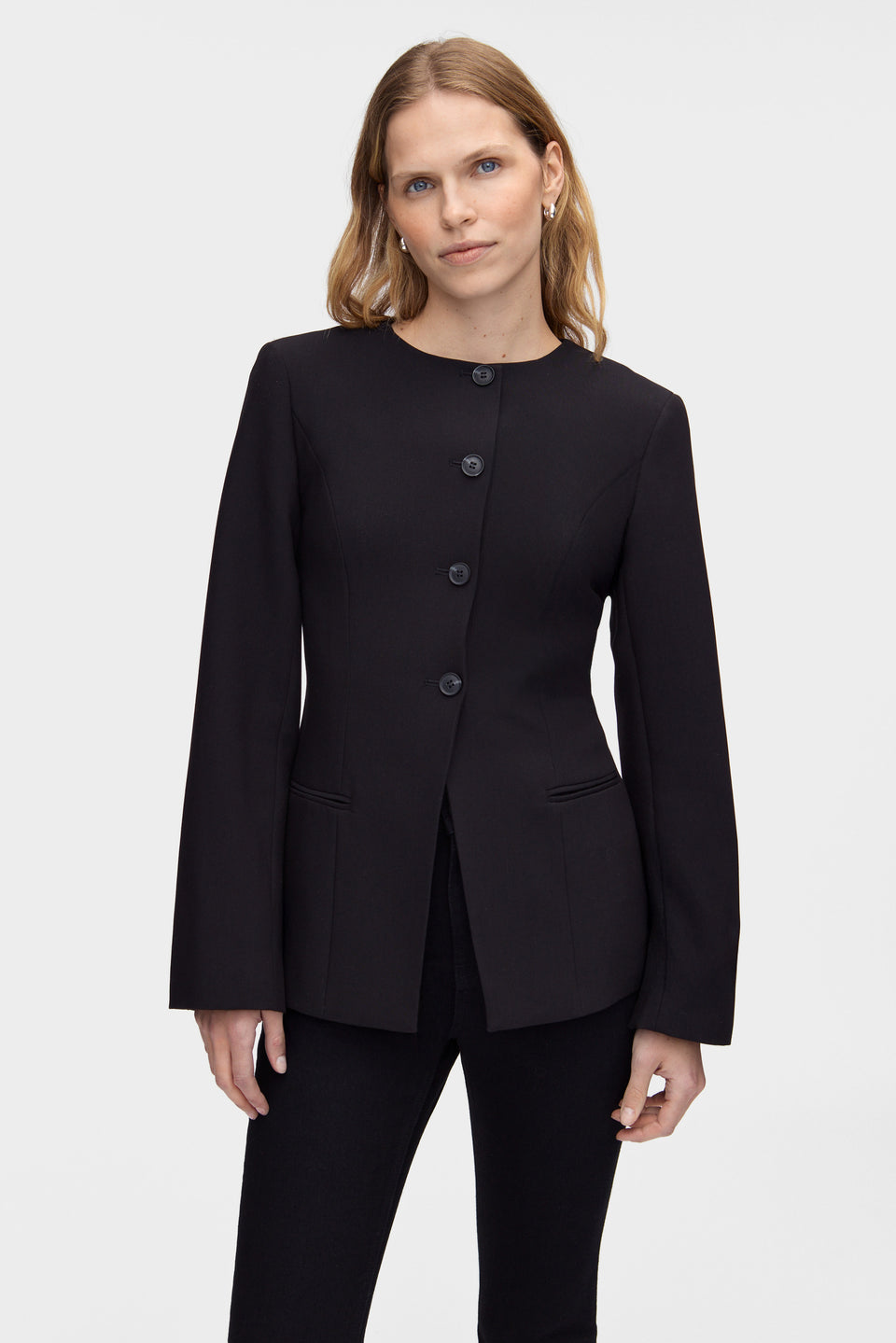 The Best Black Blazers For Women For Autumn 2025 - Main Image